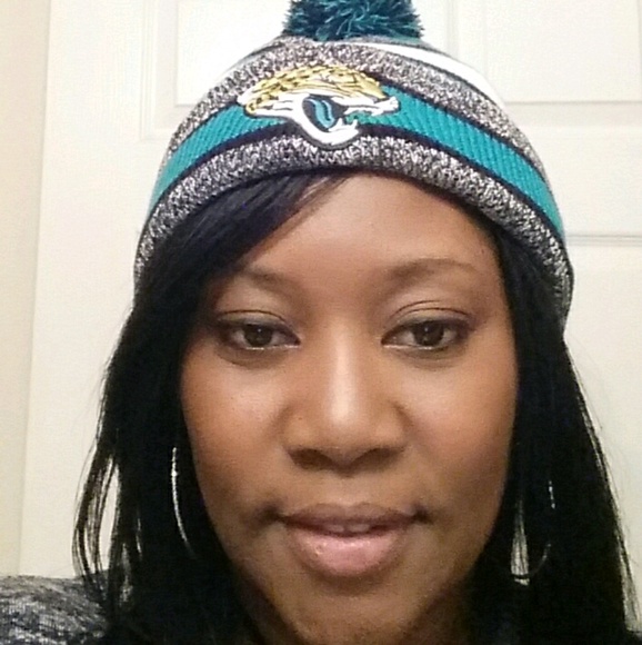 Meet your Posher, Bobbie - Picture 1 of 1